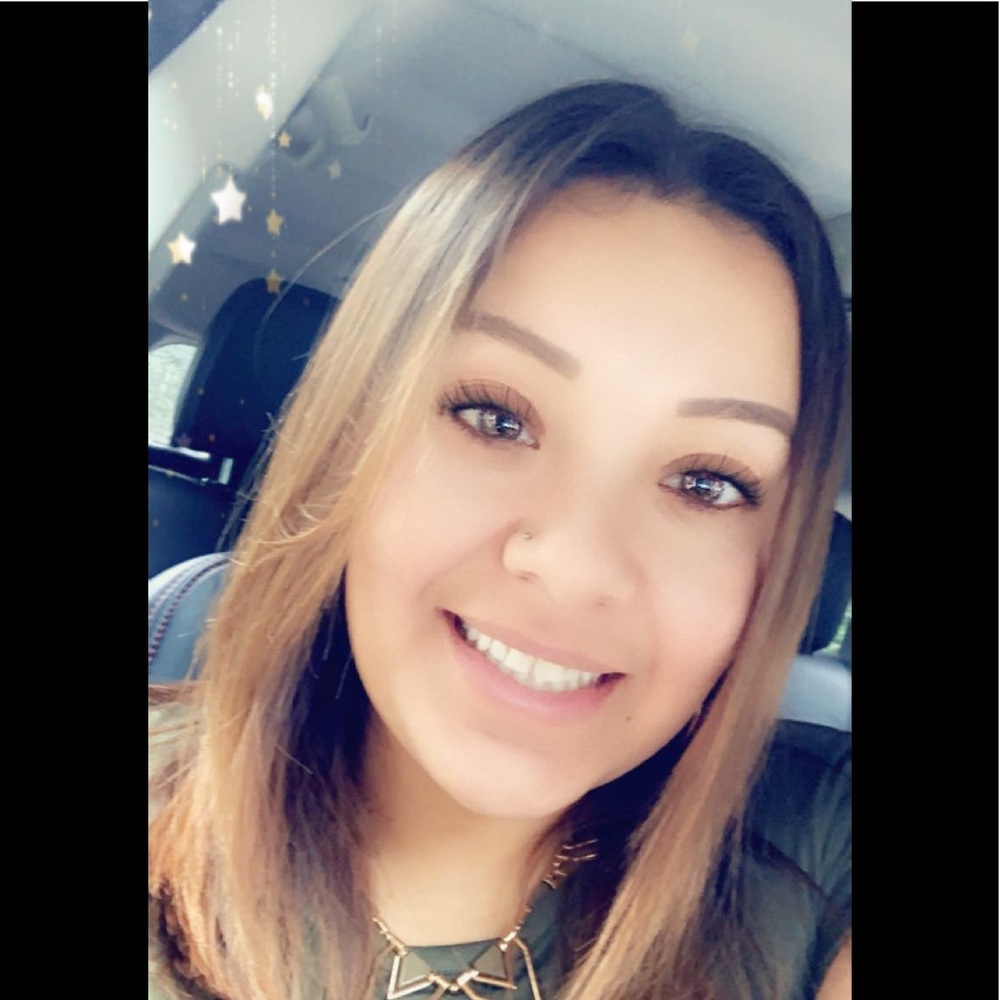 Meet your Posher, Raquel